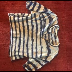 White & blue knit top